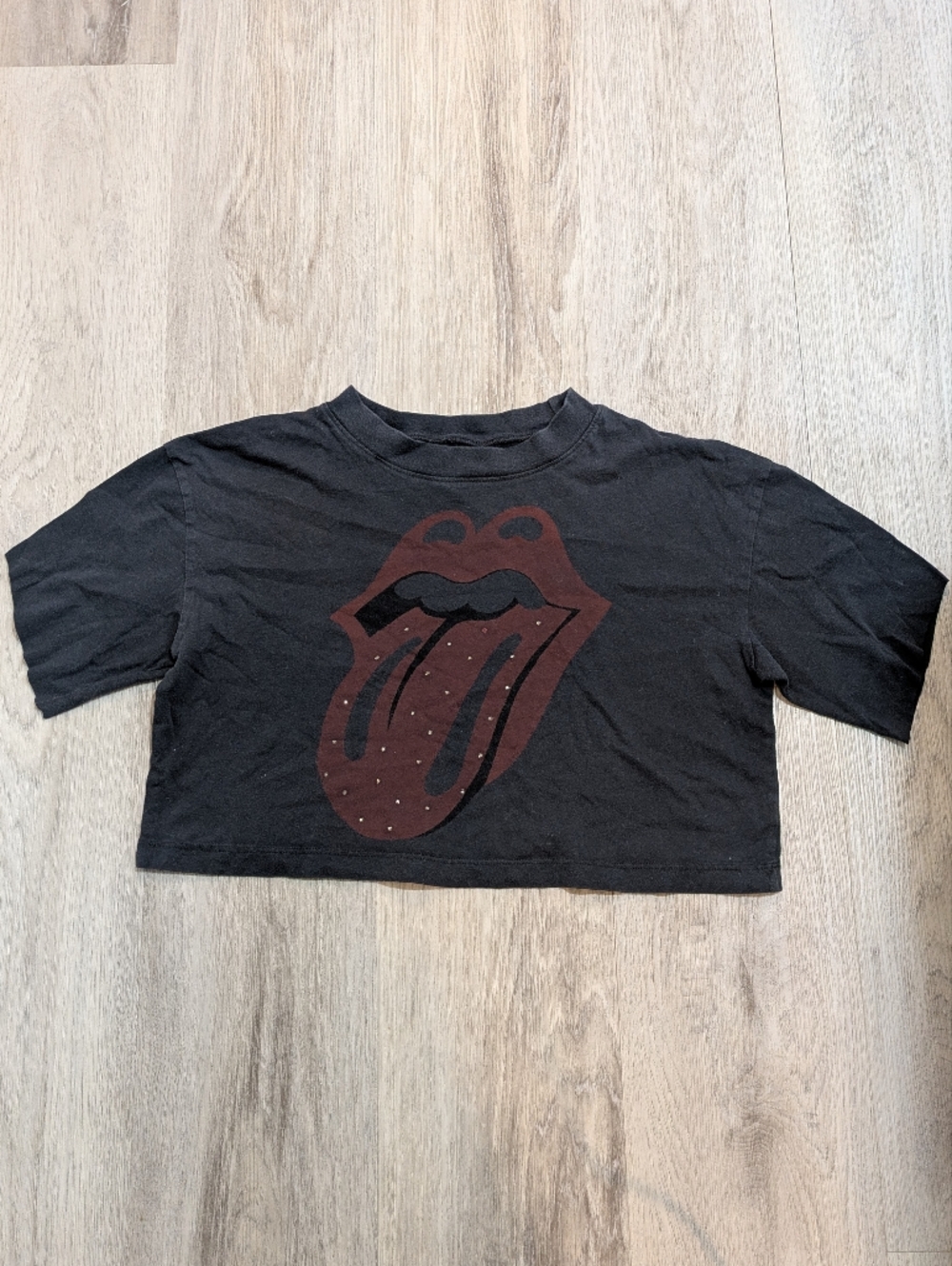 ✨3/$20✨ The Rolling Stones Black Studded Tongue Logo Crop Top - Size XS